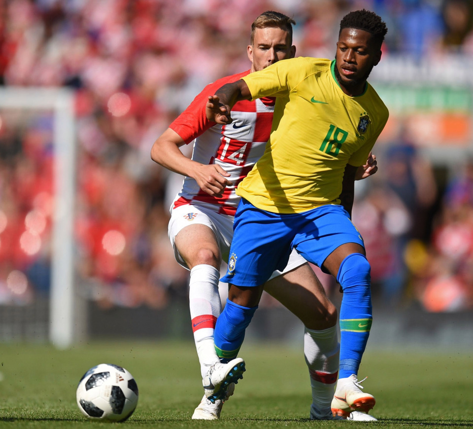 Tiền vệ Fred của đội tuyển chủ nhà Brazil Cup Copa America 2021