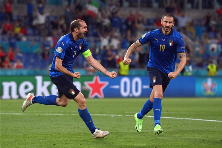 Chiellini và Bonucci ăn ý từ CLB lên đội tuyển Italy