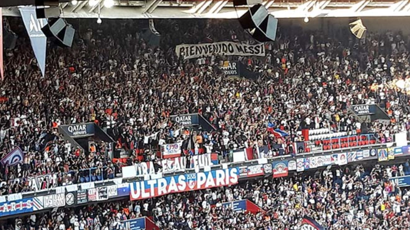 Fan PSG tỏ rõ bức xúc với tiền đạo người Pháp