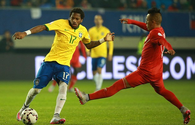 Fred thi đấu xuất sắc dưới màu áo đội tuyển Brazil